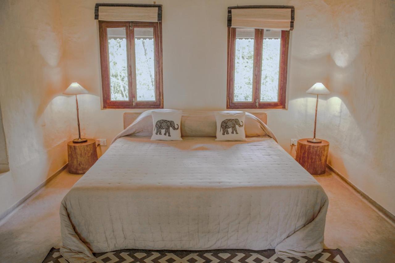 Tiger Tops Karnali Lodge Bardiya Eksteriør bilde