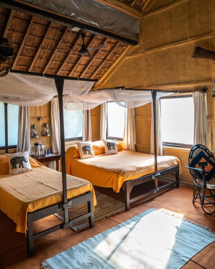 Tiger Tops Karnali Lodge Bardiya Eksteriør bilde